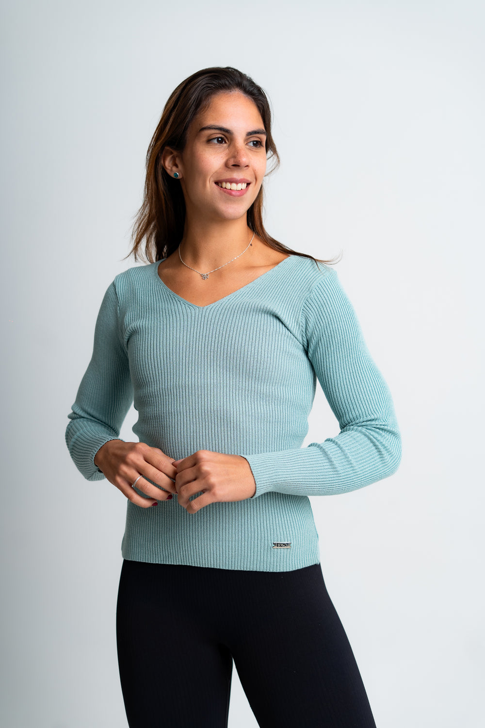 Blusa manga longa gola V comfy