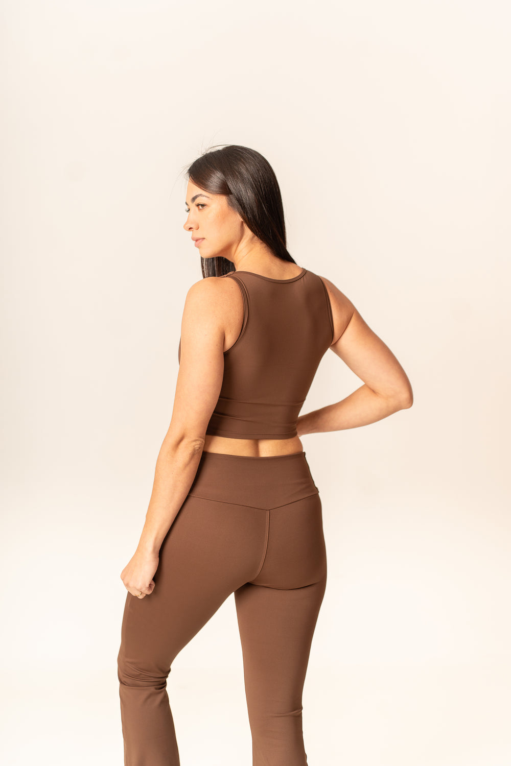 Cropped Versa Contour